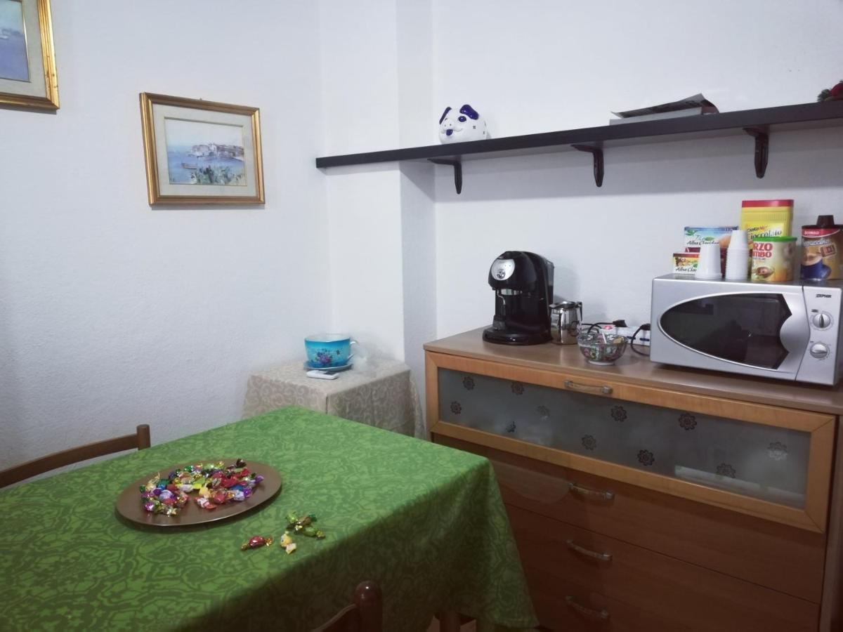 B&B Argentiera 12 Каляри Екстериор снимка